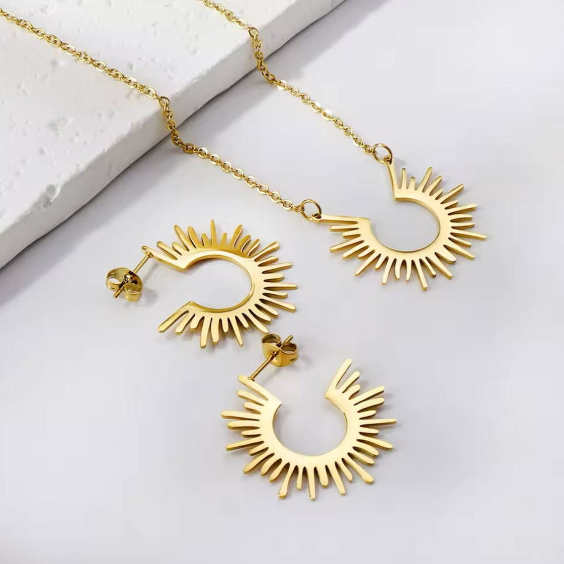 Boho Sunflare Necklace