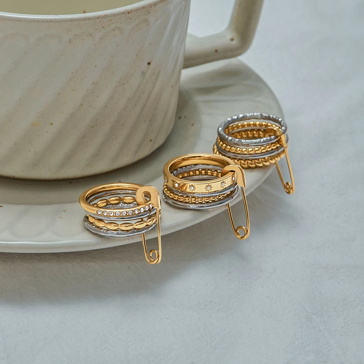 Safira Pin Ring