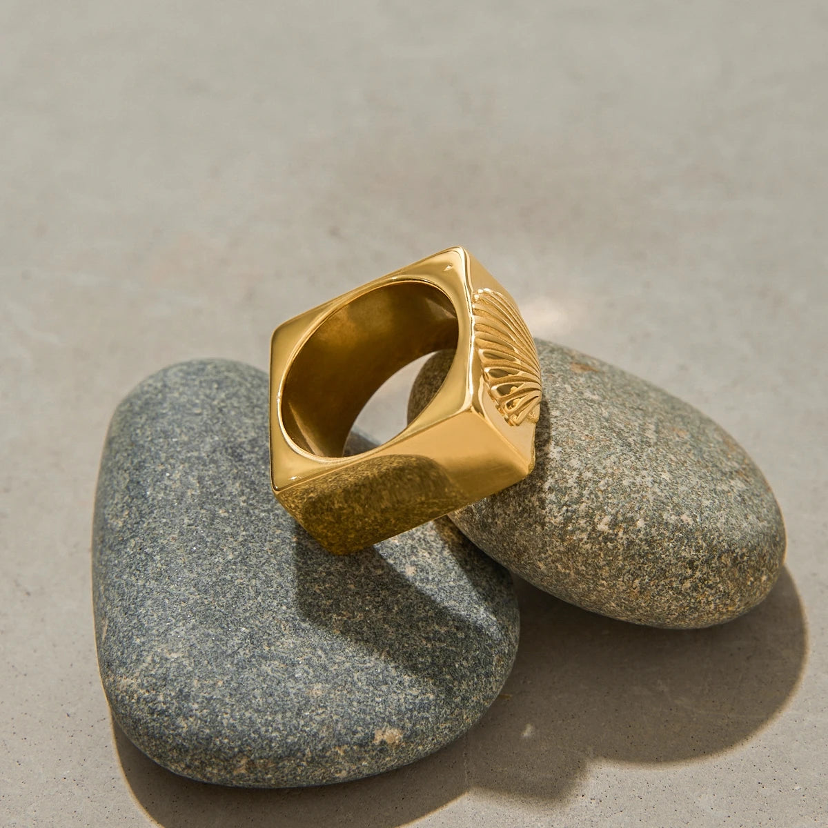 Dune Crest Ring