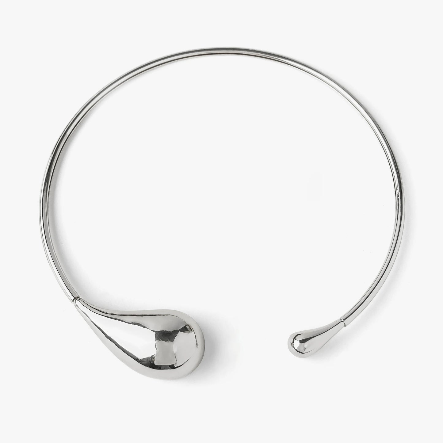Fluid Essence Choker