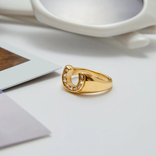 Solara Horseshoe Ring